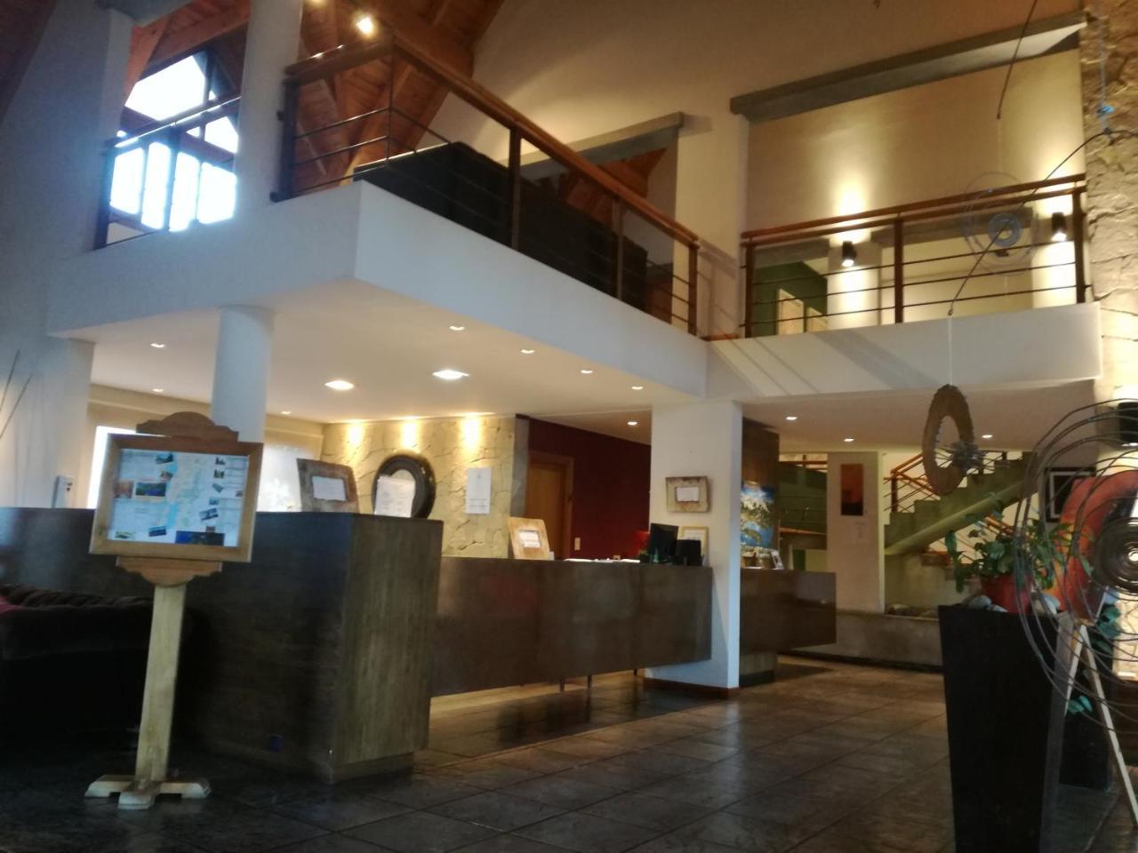 Hosteria Aca Al Sur Villa La Angostura Esterno foto